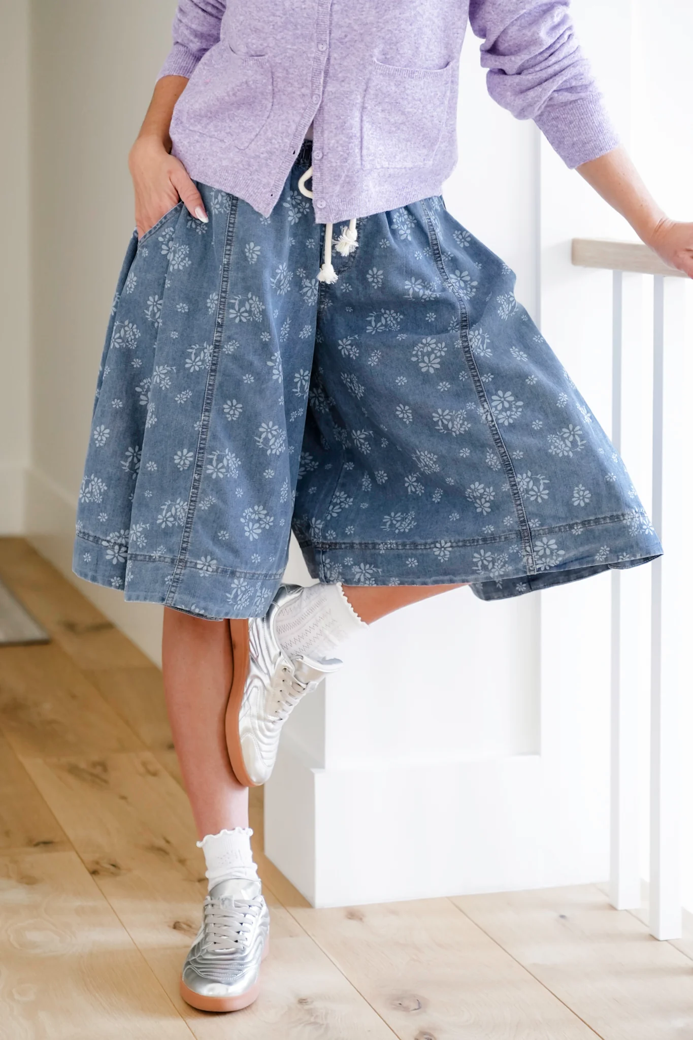 Floral Print Elastic Waist Wide Leg Shorts