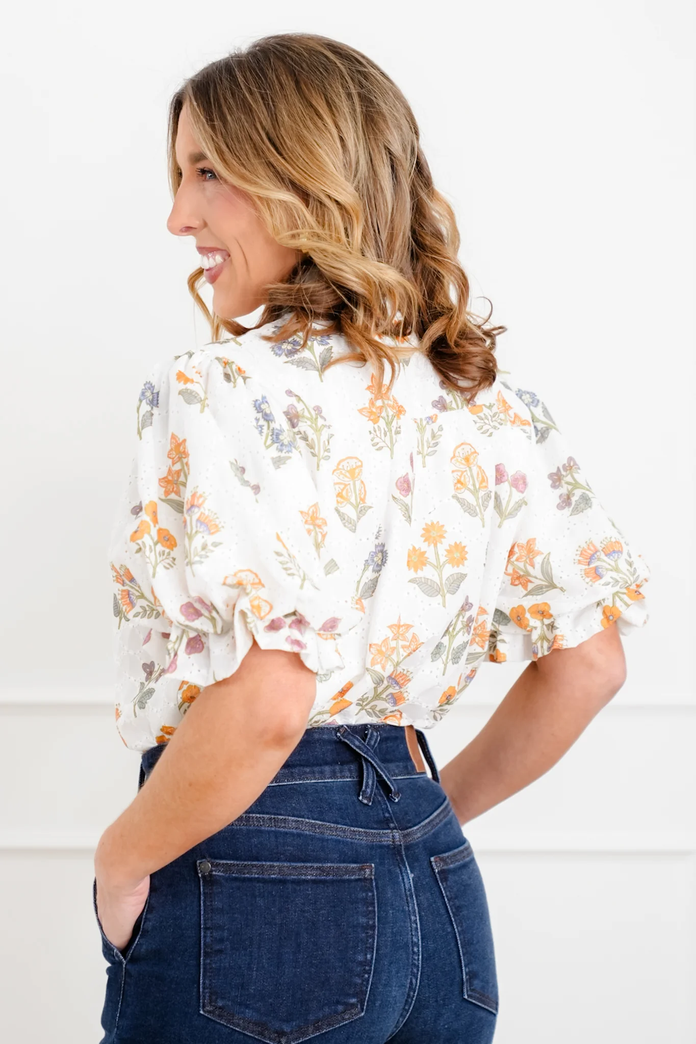 Floral Print Eyelet Short Puff Sleeve Button Down Top - Image 4