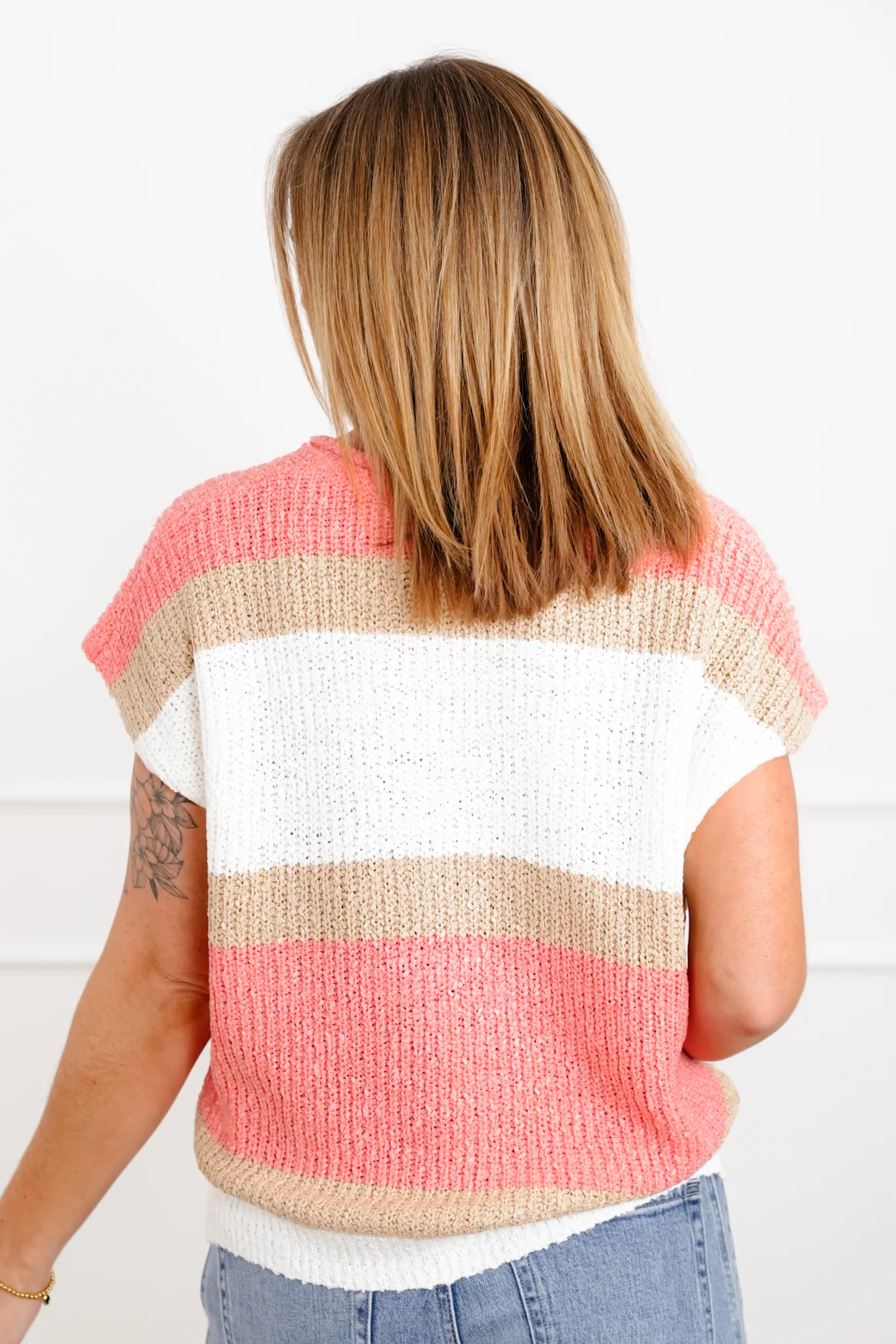 Plus/Reg Knit Stripe Short Sleeve Top with V Neck - Image 5