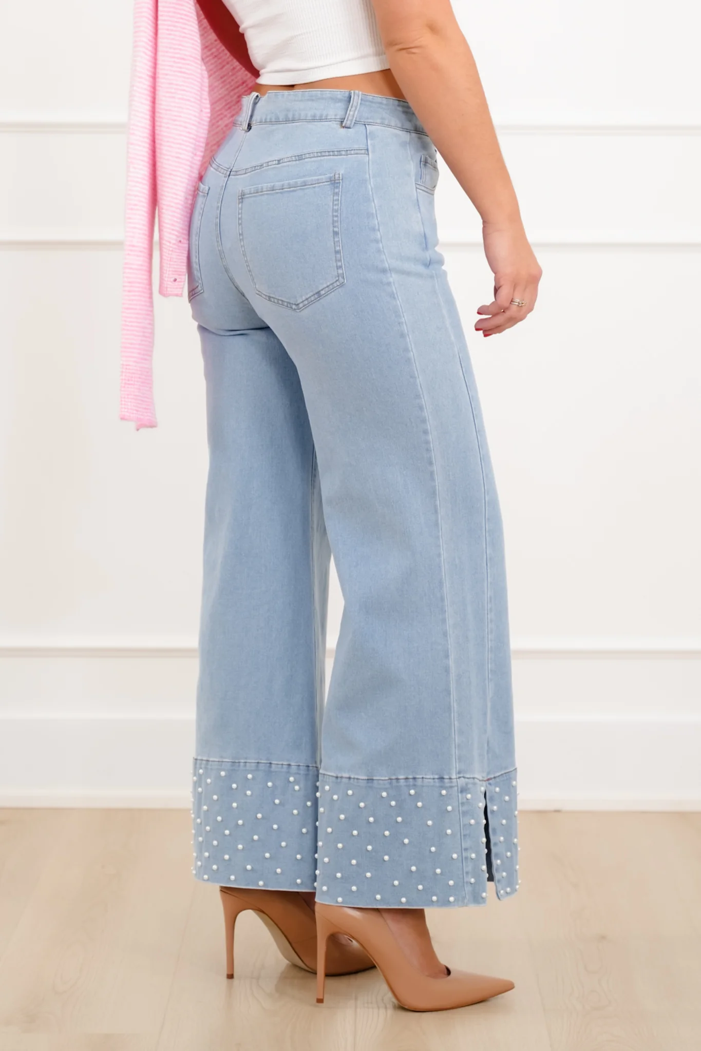 Light Wash Denim Jeans With Pearl Detail - Image 4