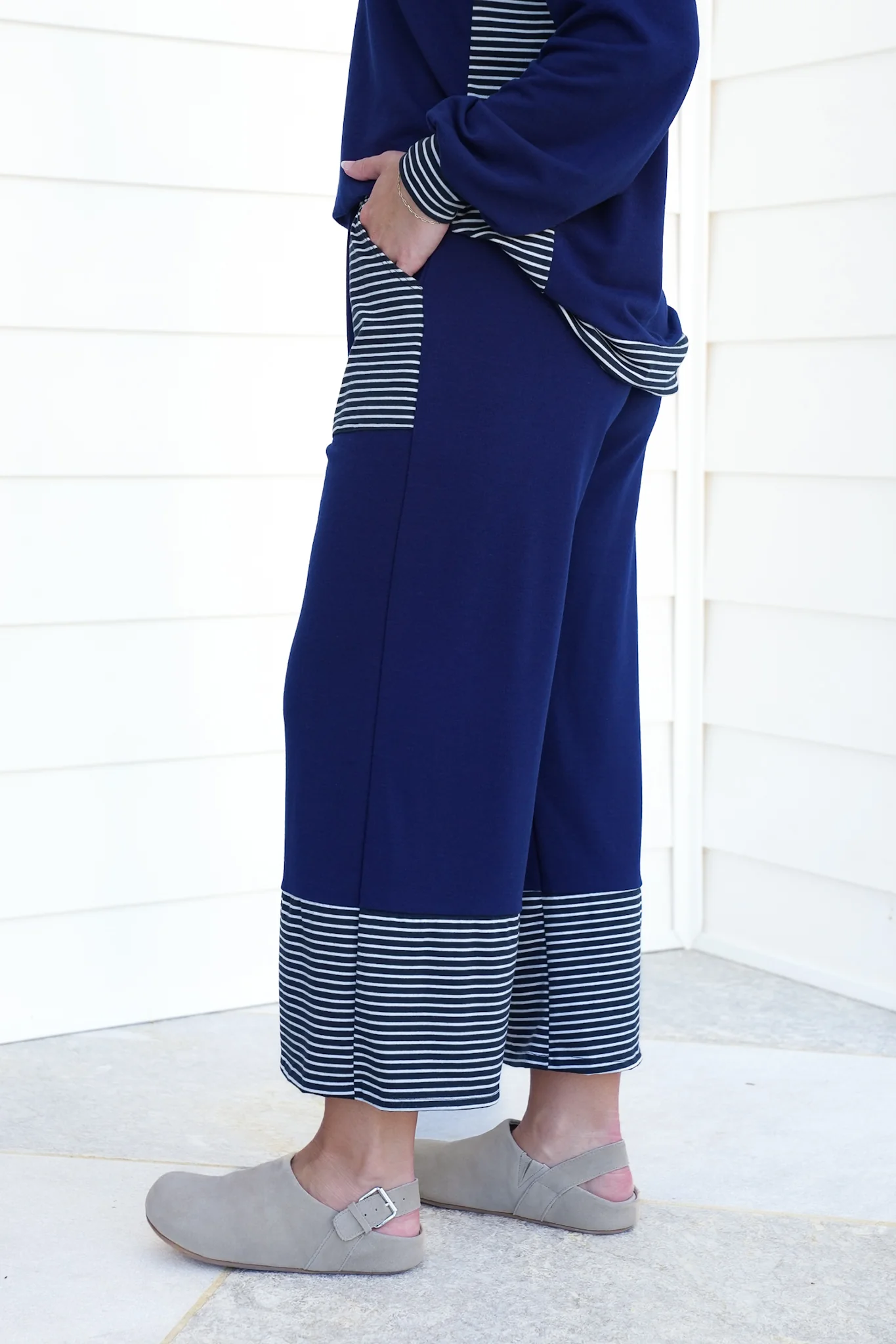 Plus/Reg Navy Elastic Waist Pants with Stripes - Image 4